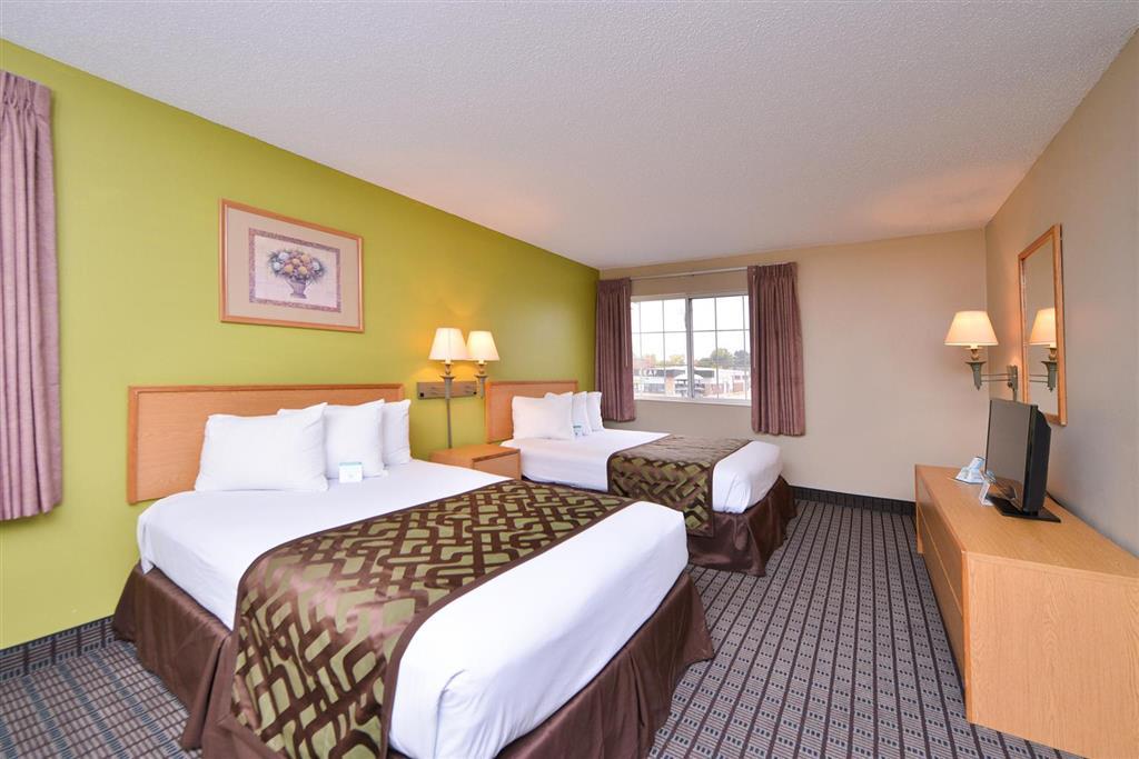 Regency Inn Geneseo Il I-80 Room photo