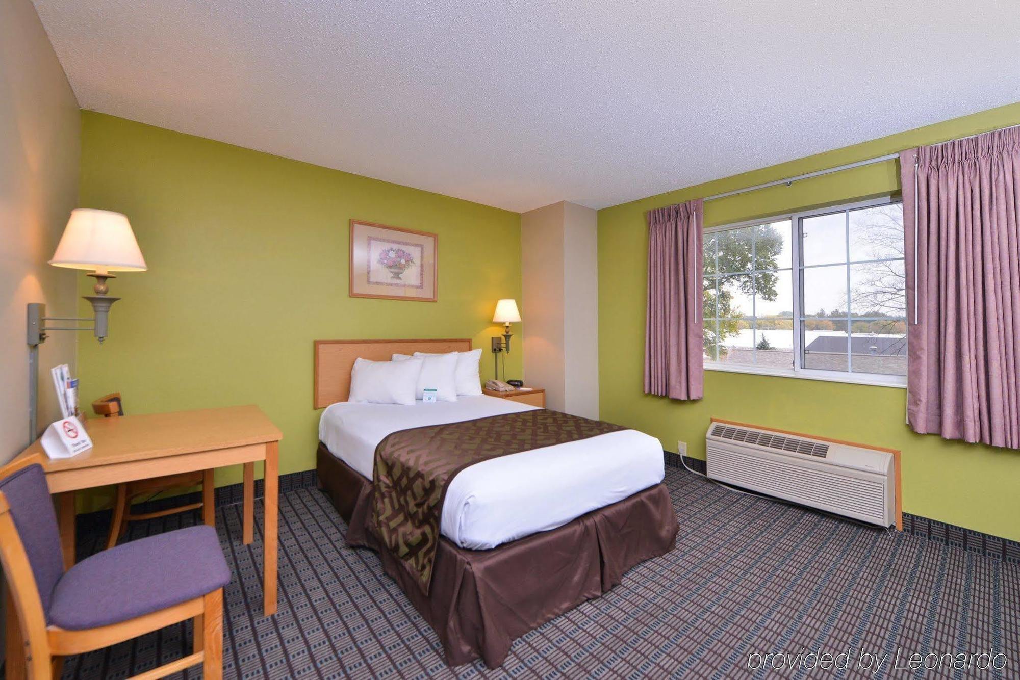 Regency Inn Geneseo Il I-80 Exterior photo