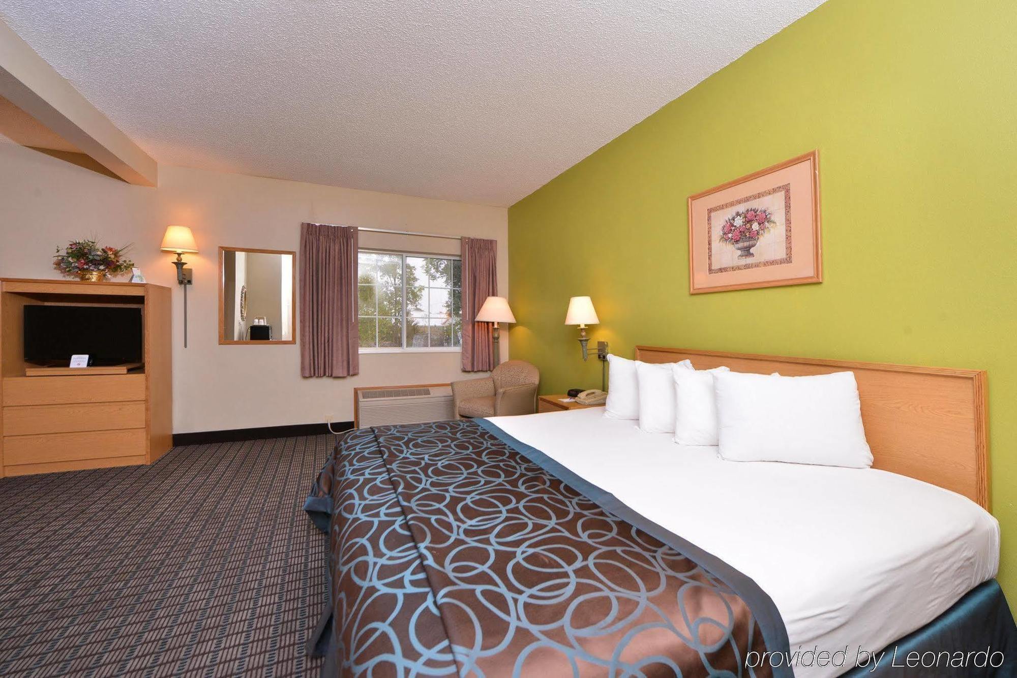 Regency Inn Geneseo Il I-80 Exterior photo