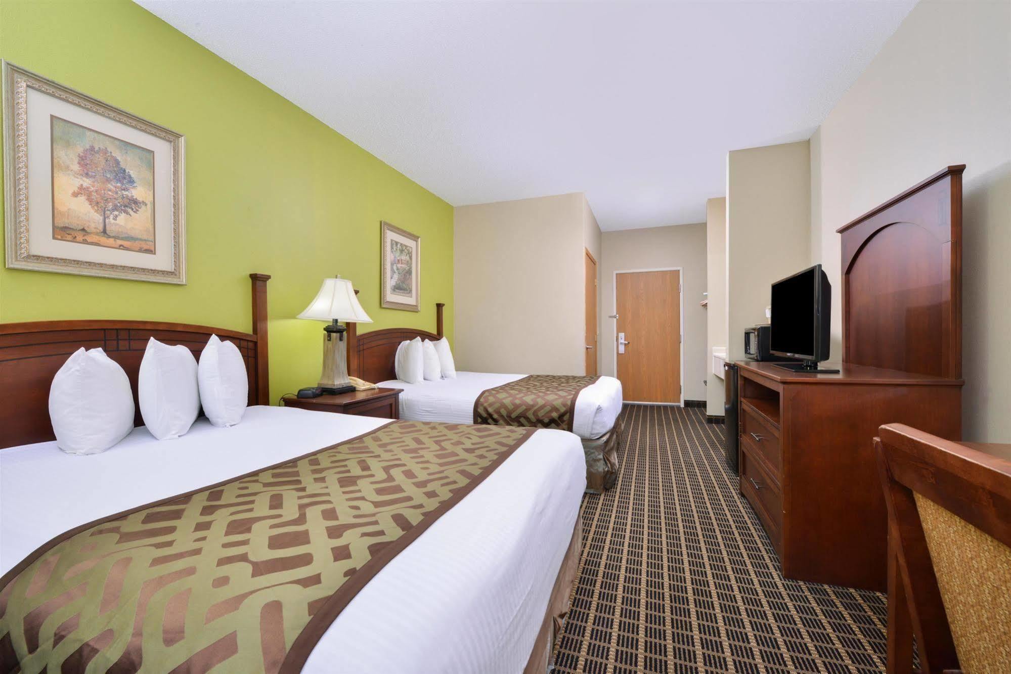 Regency Inn Geneseo Il I-80 Exterior photo